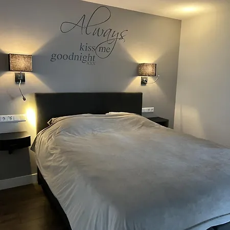 De Gouwe Leeuw * Woerdense Verlaat