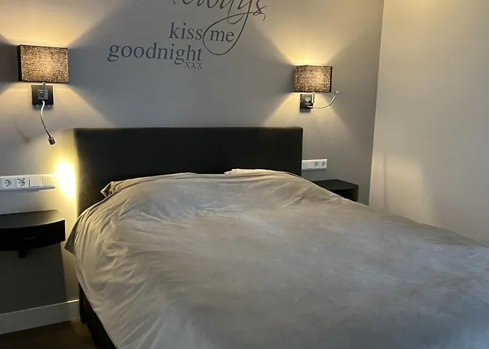 De Gouwe Leeuw * Woerdense Verlaat